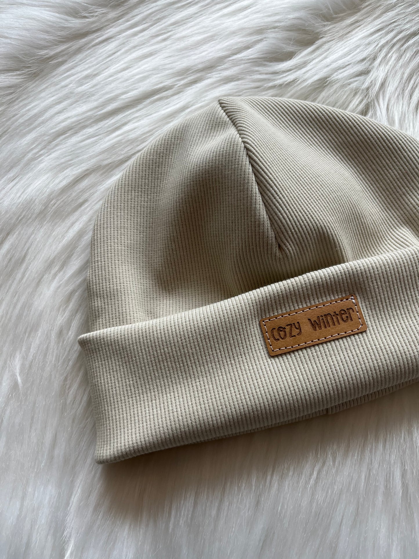Ribbeanie mit Winterlabel