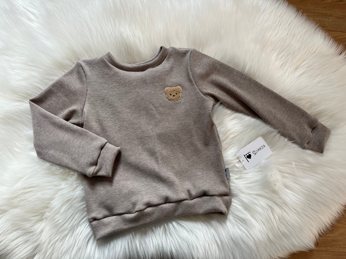 Sweater mit Teddypatch