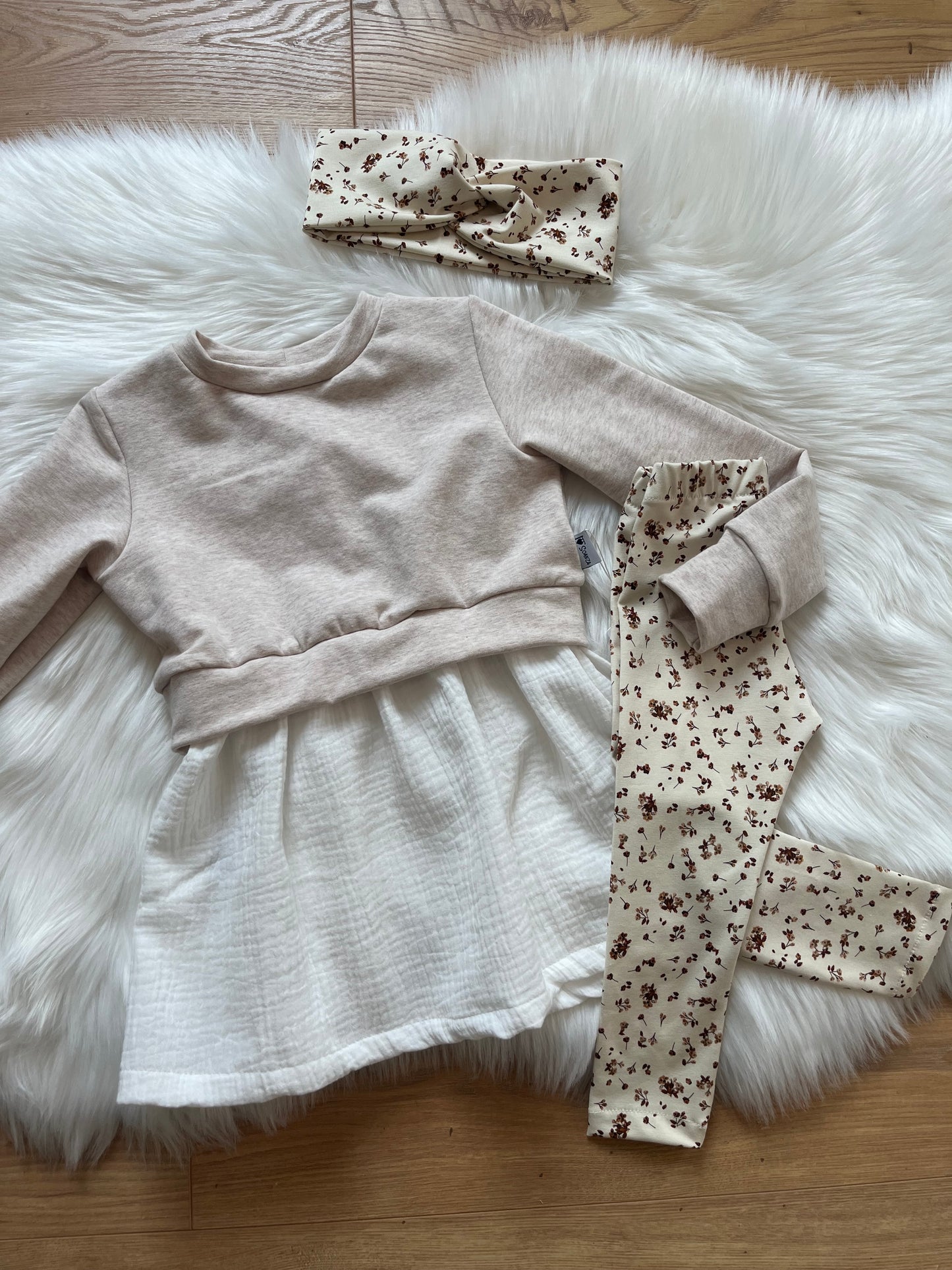 Outfit beige Blumen - Girlysweater & Leggings & Stirnband